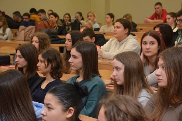 ПОСЕТА И ПРЕДАВАЊЕ НА УНИВЕРЗИТЕТУ СИНГИДУНУМ